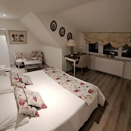 D'hotes A La Campagne Dans Un Cadre Verdoyant Bed & Breakfast